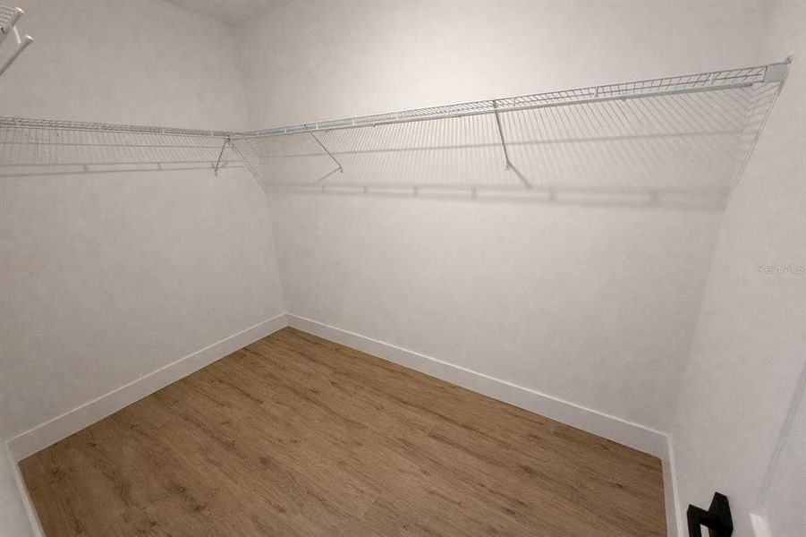 Spacious, unfurnished interior of a new home in , Citrus Springs (Image 17).