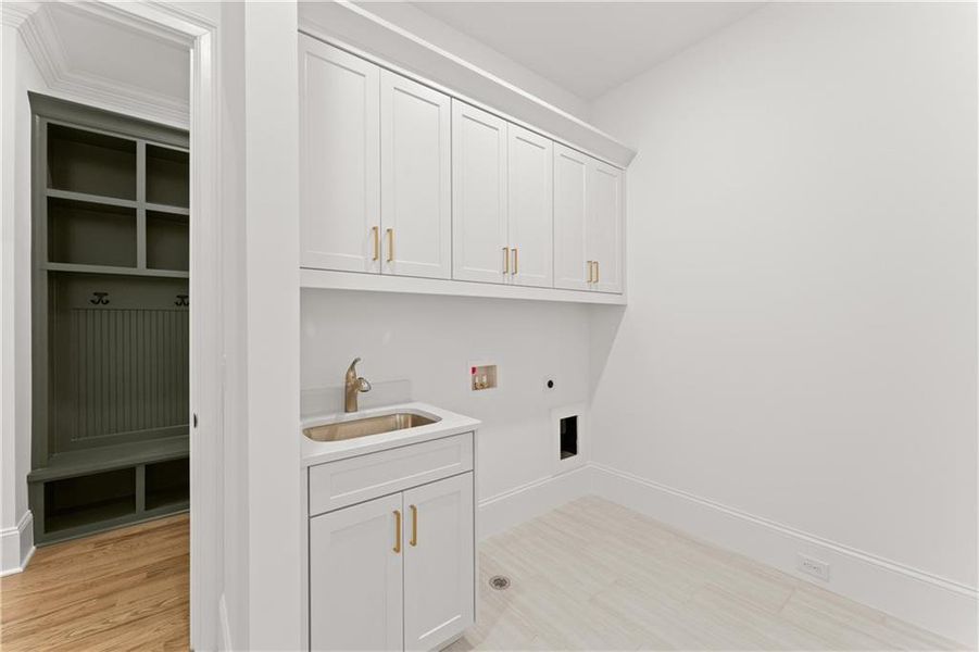 Furnished interior view inside a new home in Woodford, Acworth (Image 17).