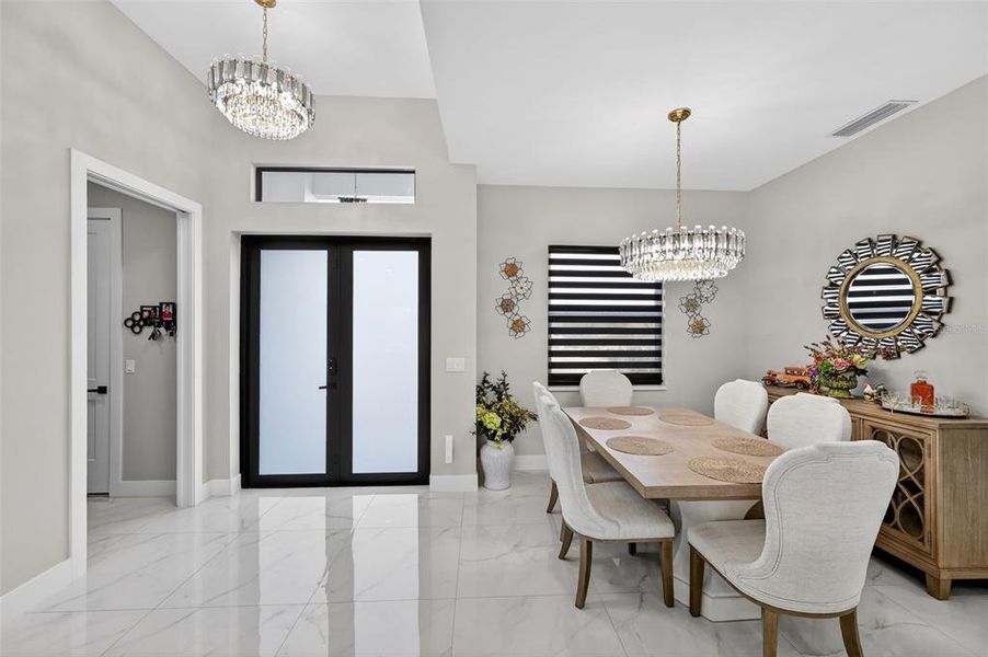 Furnished interior view inside a new home in , Lake Placid (Image 35).