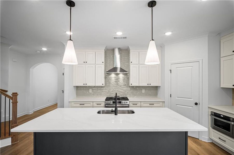 Furnished interior view inside a new home in The Retreat at River Green, Canton (Image 12). Furnished interior view inside a new home in The Retreat at River Green, Canton (Image 12).