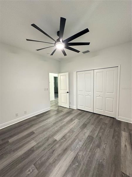 Spacious, unfurnished interior of a new home in , Astatula (Image 6).