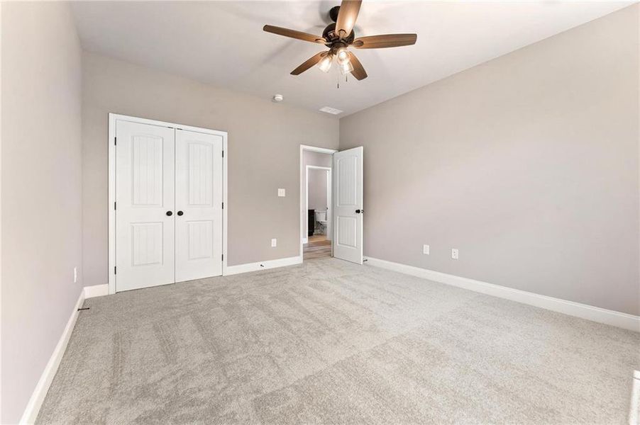 Spacious, unfurnished interior of a new home in , Jefferson (Image 25).