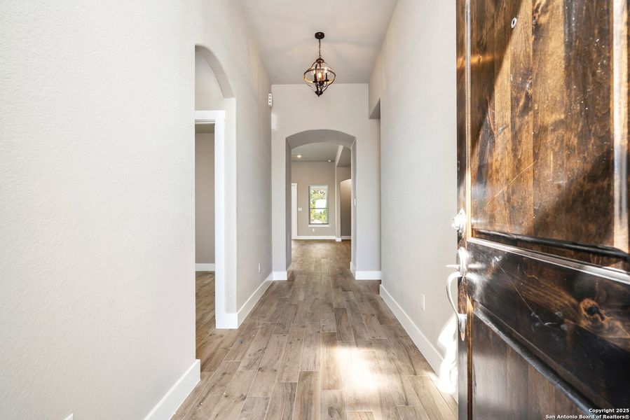 Spacious, unfurnished interior of a new home in , Canyon Lake (Image 19). Spacious, unfurnished interior of a new home in , Canyon Lake (Image 19).