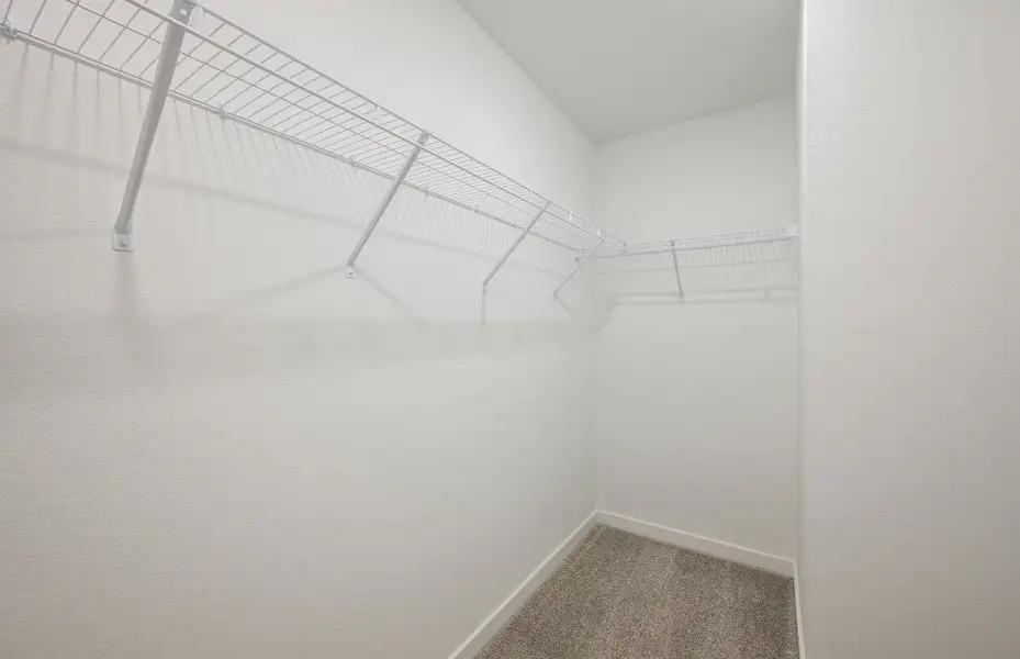 Spacious, unfurnished interior of a new home in Seaire, Parrish (Image 19).