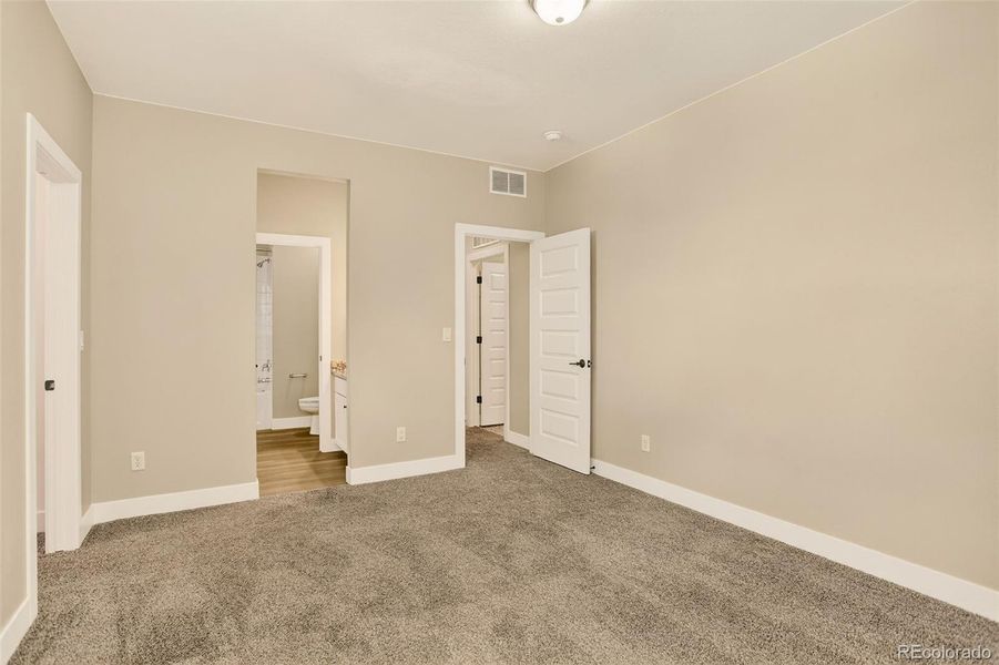 Upstairs Bedroom 2 with access to Jack-N-Jill bath Upstairs Bedroom 2 with access to Jack-N-Jill bath