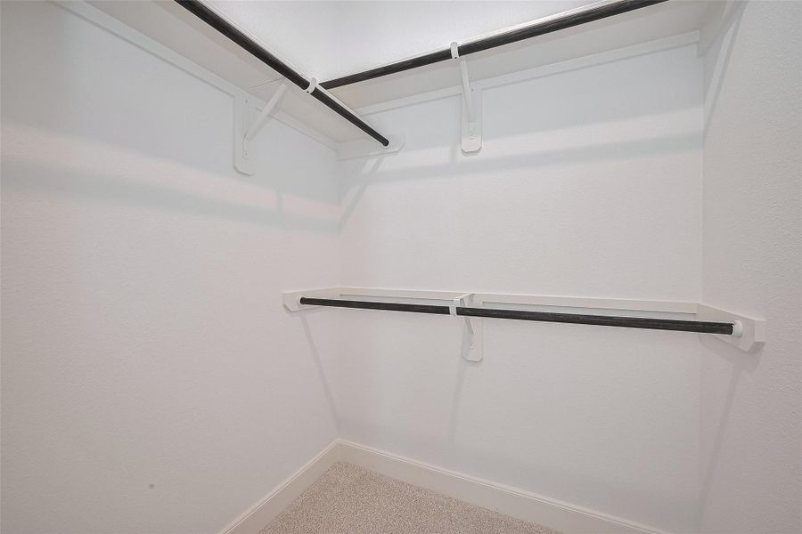 Spacious, unfurnished interior of a new home in Lago Mar, La Marque (Image 21).