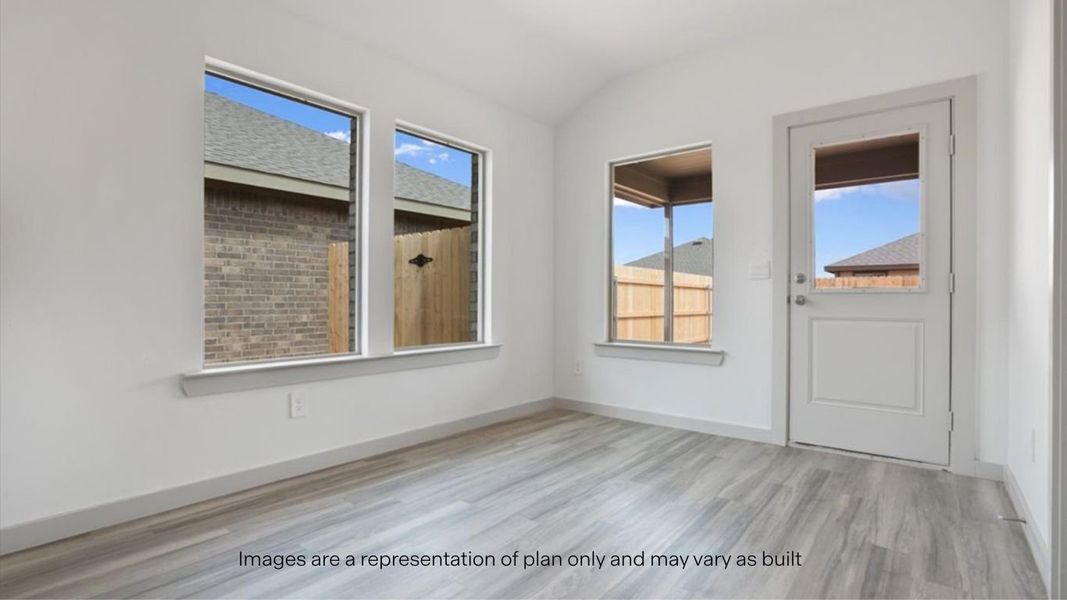 Spacious, unfurnished interior of a new home in Terra Vista, Lubbock (Image 14).
