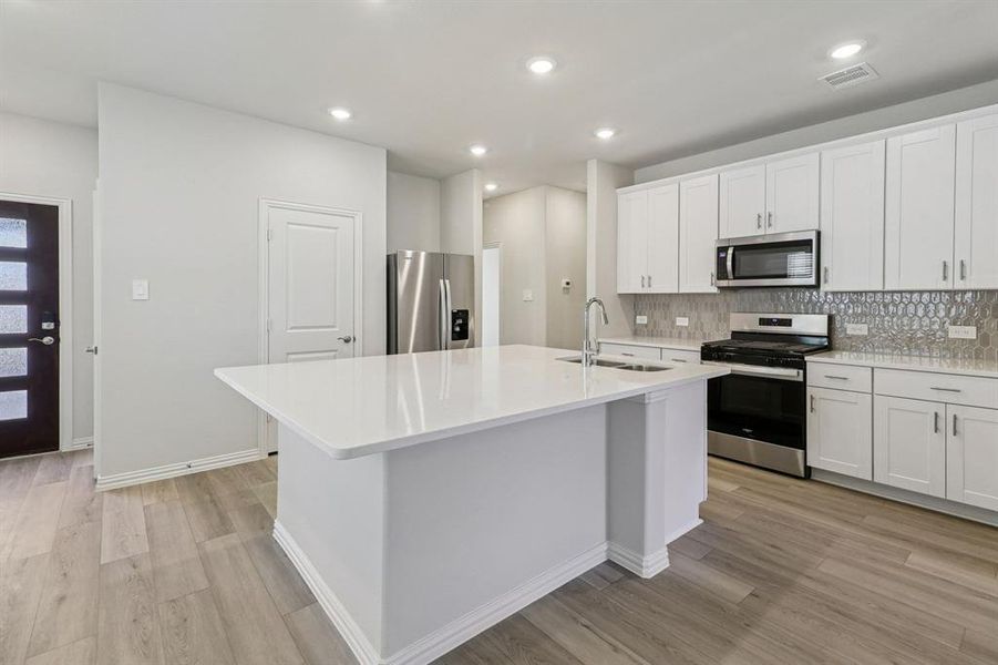 Photo is not of the actual home, but is an inspirational photo of builder’s model home and may depict options, furnishings, and/or decorator features that are not included. Photo is not of the actual home, but is an inspirational photo of builder’s model home and may depict options, furnishings, and/or decorator features that are not included.