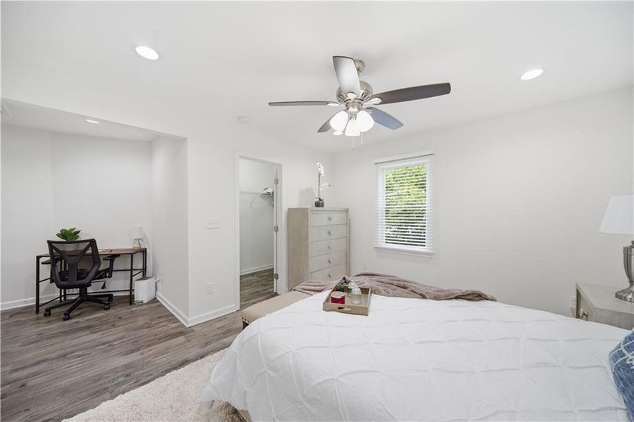 Furnished interior view inside a new home in , Decatur (Image 14).