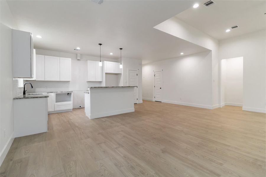 Spacious, unfurnished interior of a new home in , Wimberley (Image 20). Spacious, unfurnished interior of a new home in , Wimberley (Image 20).