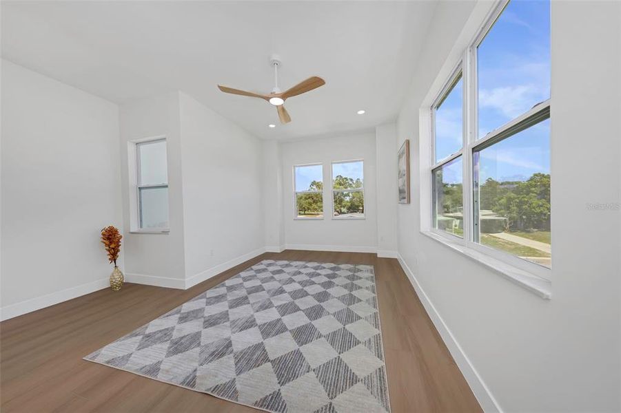 Spacious, unfurnished interior of a new home in , St. Petersburg (Image 56). Spacious, unfurnished interior of a new home in , St. Petersburg (Image 56).