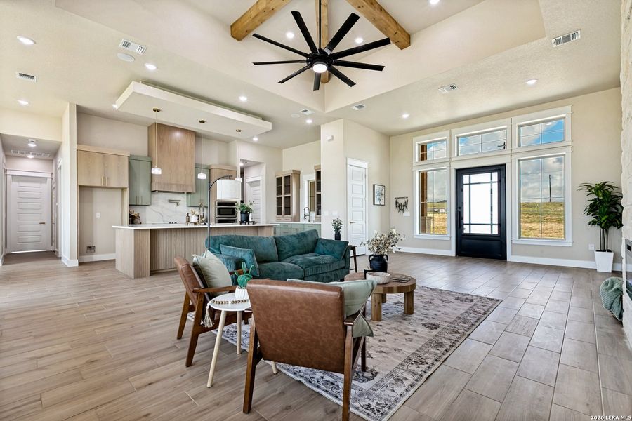 Furnished interior view inside a new home in , La Vernia (Image 10).