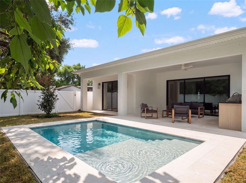 Exterior details and patio area of a home in , Orlando (Image 22).