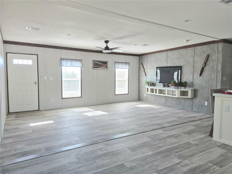Spacious, unfurnished interior of a new home in , Brooksville (Image 20).