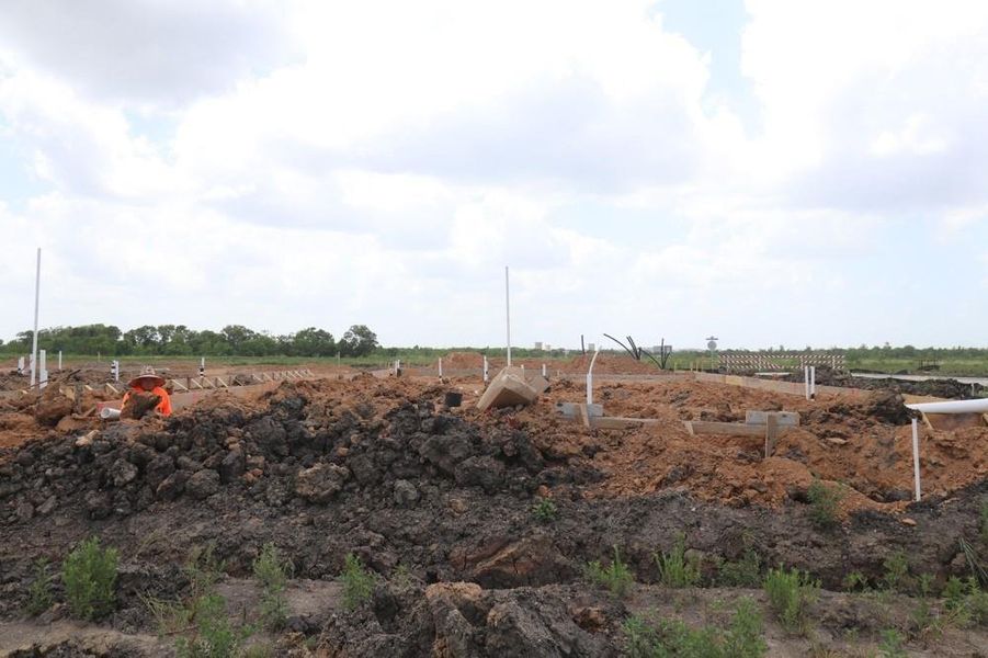 Every foundation at DWH is engineered and it’s inspected three times! We do not do “batch” testing. Rest easy knowing your foundation comes with a 10 year warranty. Every foundation at DWH is engineered and it’s inspected three times! We do not do “batch” testing. Rest easy knowing your foundation comes with a 10 year warranty.