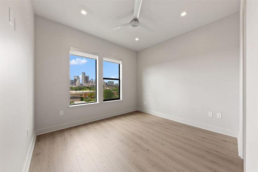 Spacious, unfurnished interior of a new home in , Dallas (Image 18).