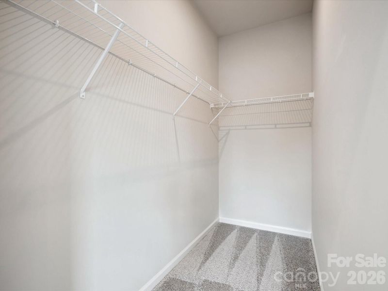 walk-in closet