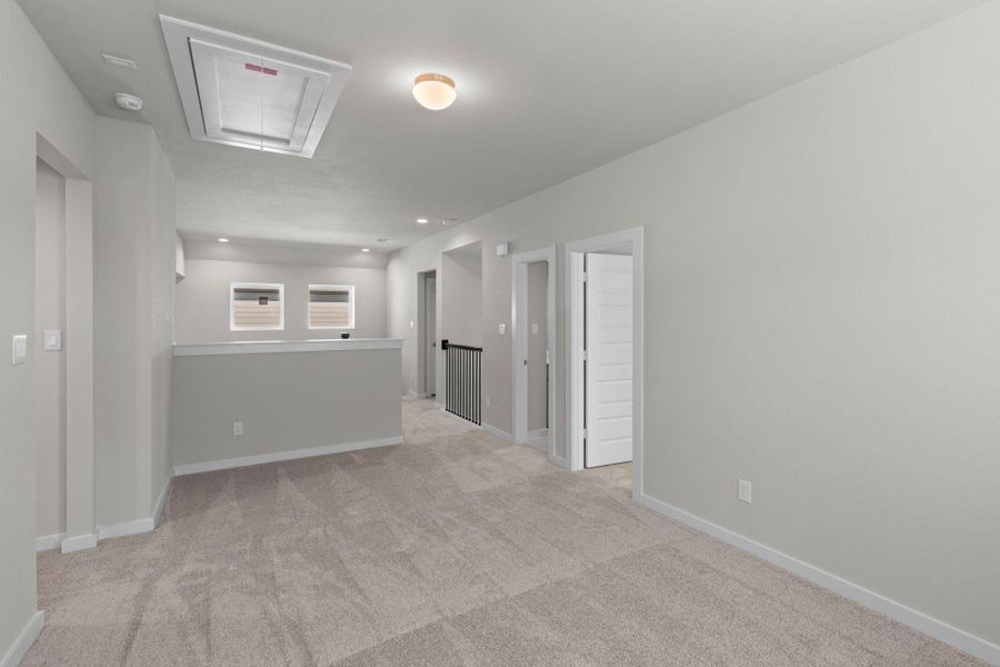 Spacious, unfurnished interior of a new home in Briarwood Crossing, Rosenberg (Image 24). Spacious, unfurnished interior of a new home in Briarwood Crossing, Rosenberg (Image 24).