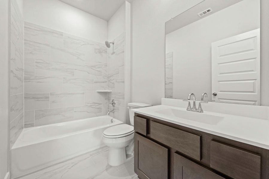 Representative image. Features, selections and colors may vary.