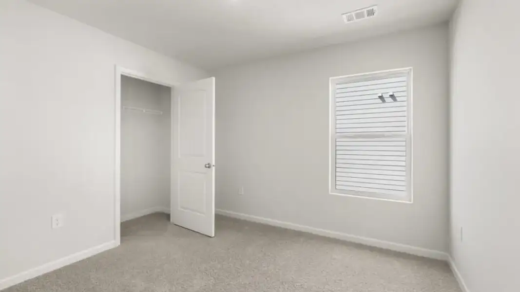 Spacious, unfurnished interior of a new home in , Gainesville (Image 25).
