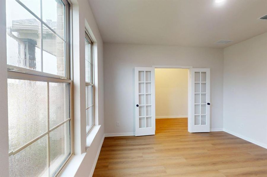 Spacious, unfurnished interior of a new home in Lilybrooke at Legacy Hills, Celina (Image 22). Spacious, unfurnished interior of a new home in Lilybrooke at Legacy Hills, Celina (Image 22).