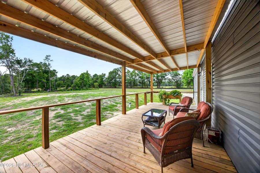 Exterior details and patio area of a home in , Starke (Image 21).