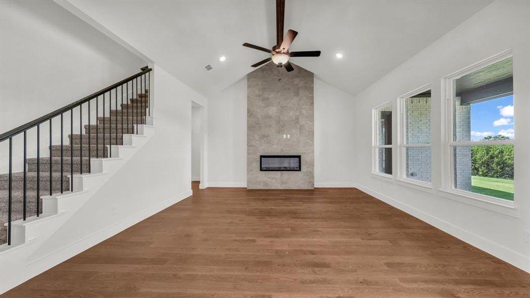 Spacious, unfurnished interior of a new home in Woodland Lakes, Weatherford (Image 31). Spacious, unfurnished interior of a new home in Woodland Lakes, Weatherford (Image 31).