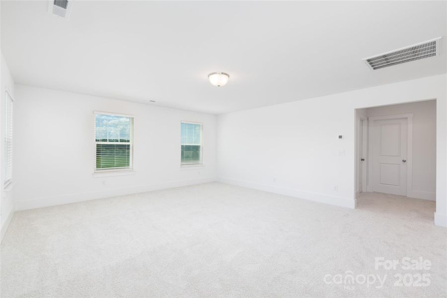 Spacious, unfurnished interior of a new home in , New London (Image 22).
