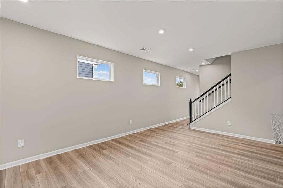 Spacious, unfurnished interior of a new home in Villas at Gold Creek, Dawsonville (Image 37).