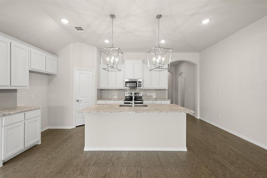 DFW-Summer Crest-Concept 1790-4553 Lyre Leaf Drive- Kitchen-Risewell Homes-2