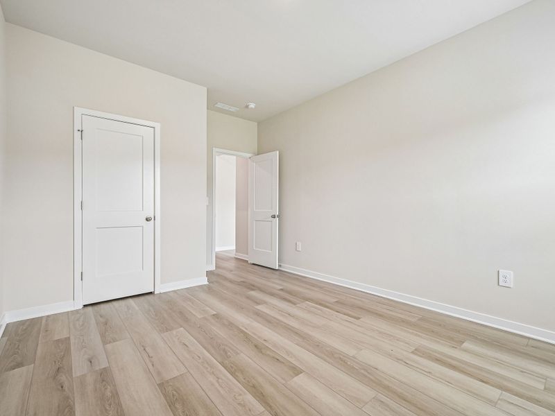 Spacious, unfurnished interior of a new home in Avalon Place - Signature Series, Durham (Image 14).