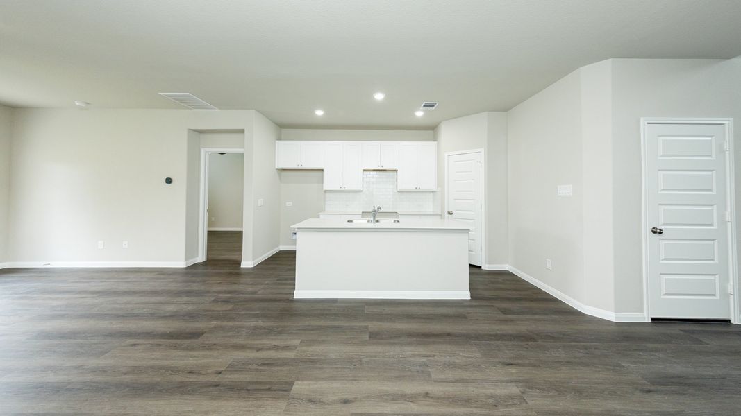 Dining Area to Kitchen Dining Area to Kitchen