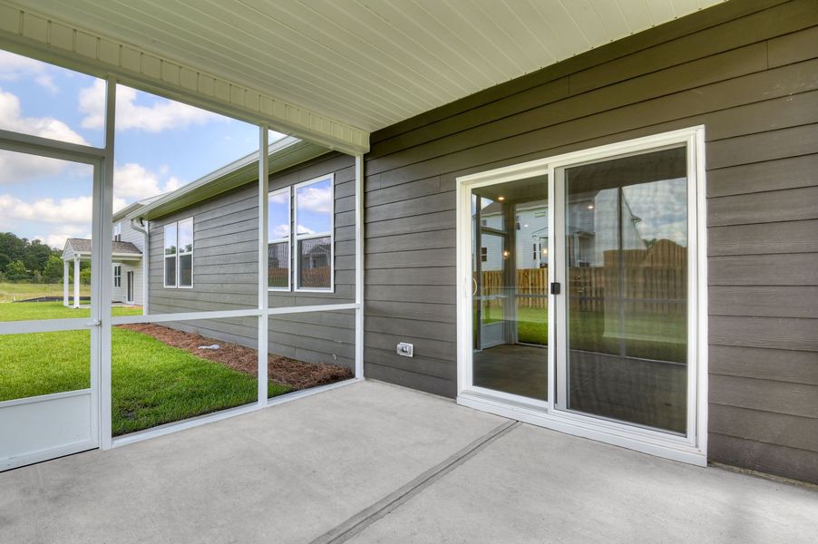 Exterior details and patio area of a home in The Beacon at Old Peachtree Single Family Homes, Lawrenceville (Image 63).
