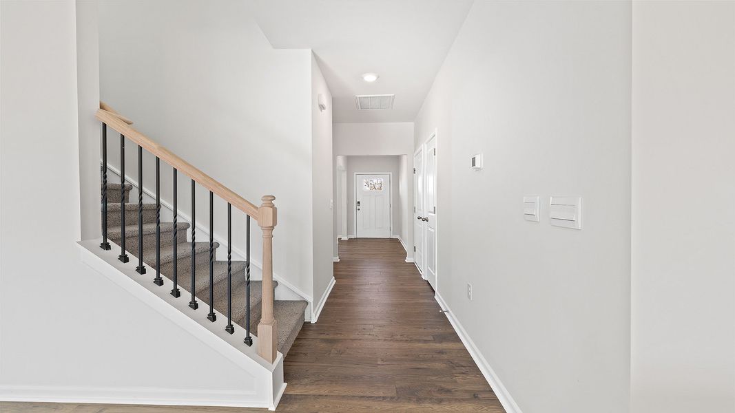 Spacious, unfurnished interior of a new home in Woodhaven, Spartanburg (Image 16).