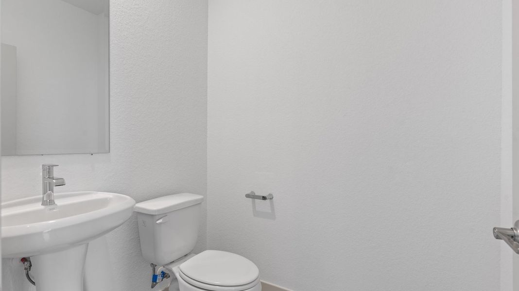 Image 28 representing the FANNIN by D.R. Horton in Alexander, Pearland, TX. Image 28 representing the FANNIN by D.R. Horton in Alexander, Pearland, TX.