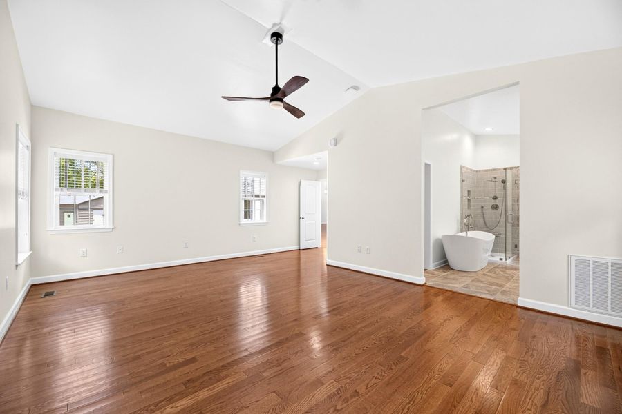 Spacious, unfurnished interior of a new home in , Elloree (Image 18).