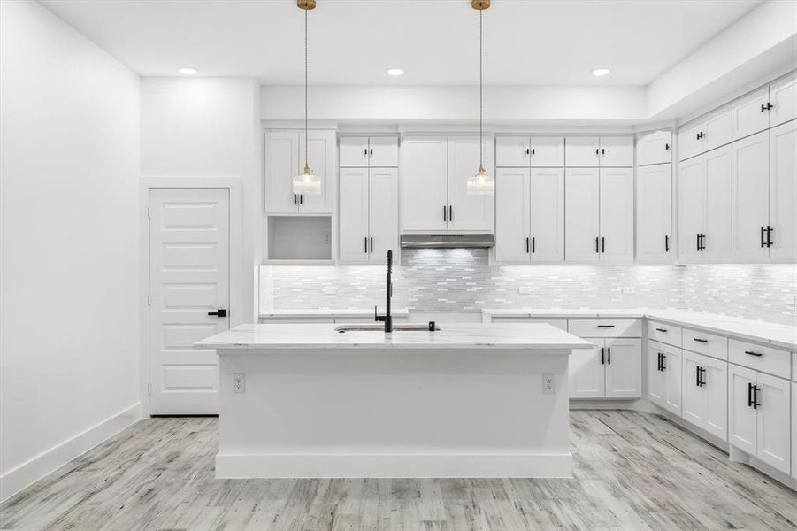Furnished interior view inside a new home in , Gun Barrel City (Image 8).