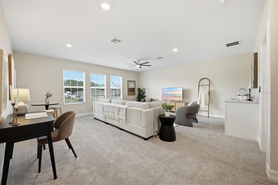 Furnished interior view inside a new home in Pearl Estates, Lutz (Image 14).