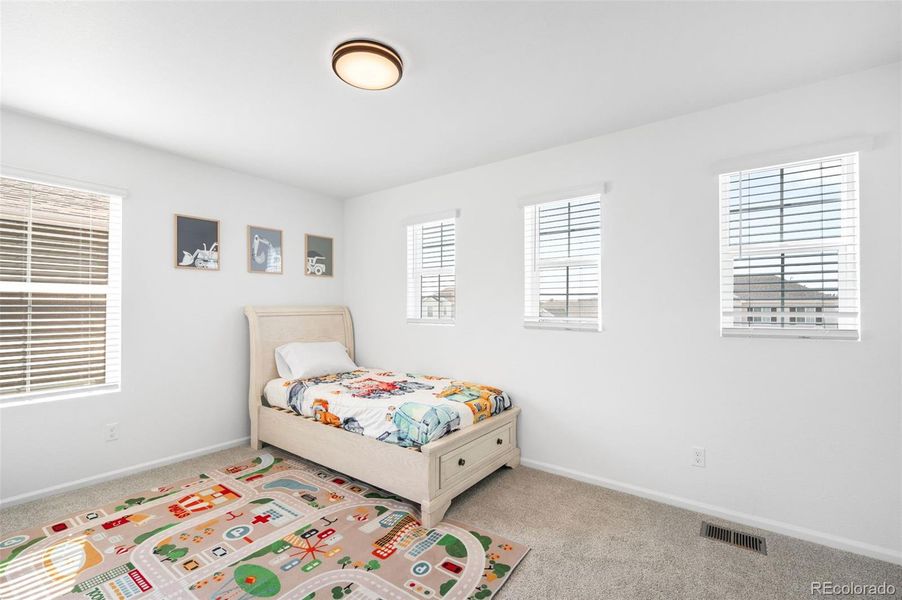 Furnished interior view inside a new home in Thompson River Ranch, Johnstown (Image 15).