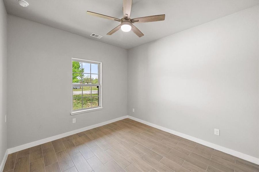 Spacious, unfurnished interior of a new home in , Kerens (Image 29).