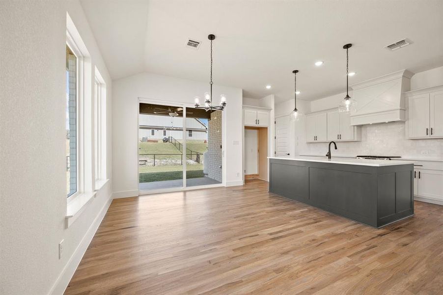 Spacious, unfurnished interior of a new home in Rocky Top Ranch, Reno (Image 26).