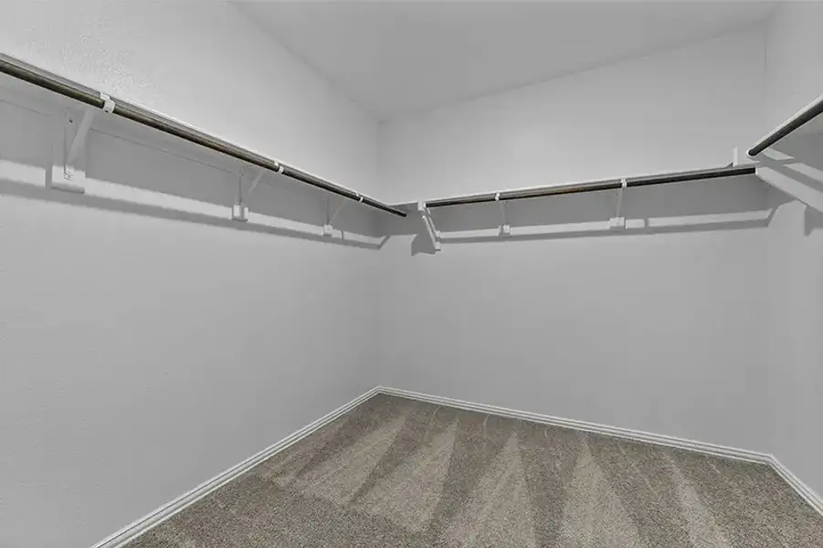 Spacious, unfurnished interior of a new home in Rolling Ridge, Van Alstyne (Image 19).
