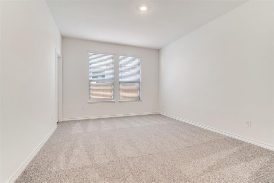 Spacious, unfurnished interior of a new home in Heartland Signature, Crandall (Image 26).