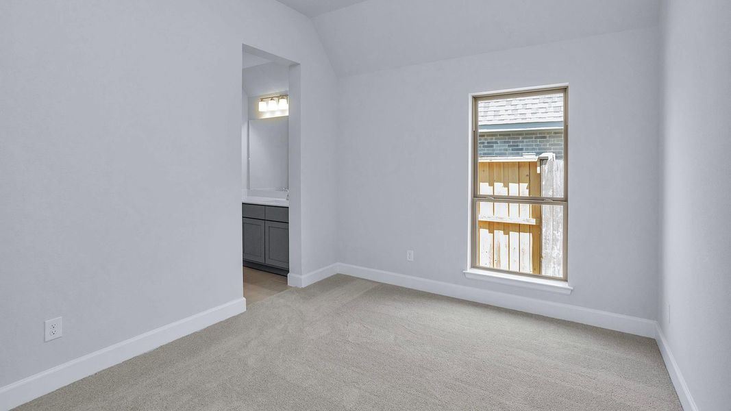 Spacious, unfurnished interior of a new home in Riceland 60', Mont Belvieu (Image 12). Spacious, unfurnished interior of a new home in Riceland 60', Mont Belvieu (Image 12).