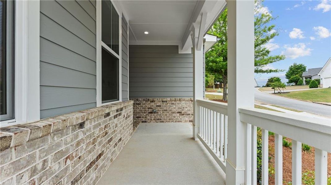 Exterior details and patio area of a home in Riverwood, Dallas (Image 33). Exterior details and patio area of a home in Riverwood, Dallas (Image 33).