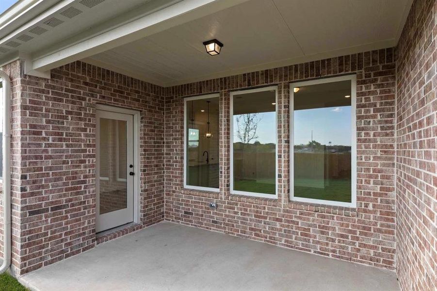 Exterior details and patio area of a home in Monticello Park, Princeton (Image 20).