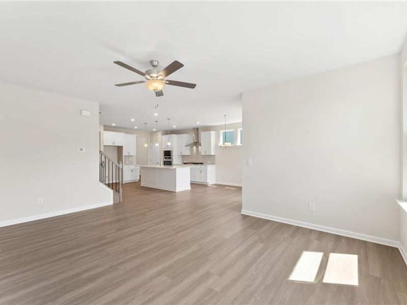 Spacious, unfurnished interior of a new home in Riverwood, Dallas (Image 16).