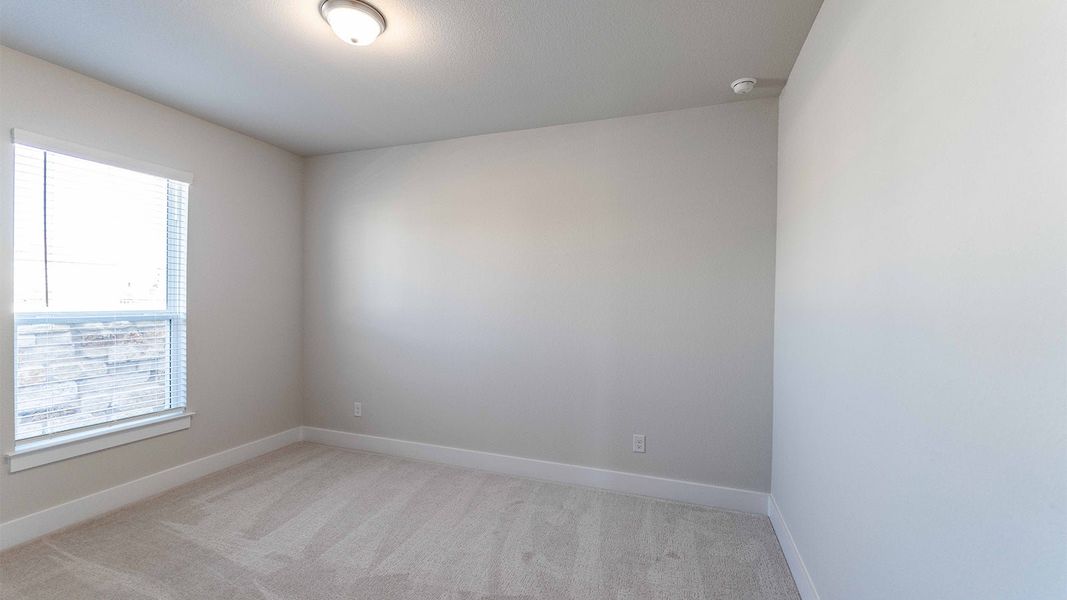 Spacious, unfurnished interior of a new home in Santa Rita Ranch, Liberty Hill (Image 27).