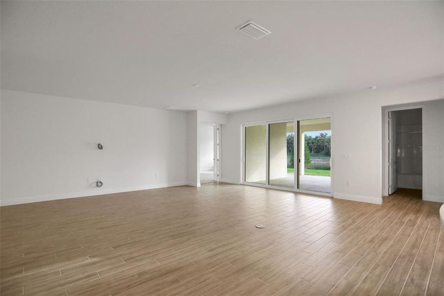 Spacious, unfurnished interior of a new home in Seaire, Parrish (Image 32).