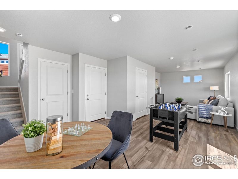 Furnished interior view inside a new home in Thompson River Ranch, Johnstown (Image 26). Furnished interior view inside a new home in Thompson River Ranch, Johnstown (Image 26).